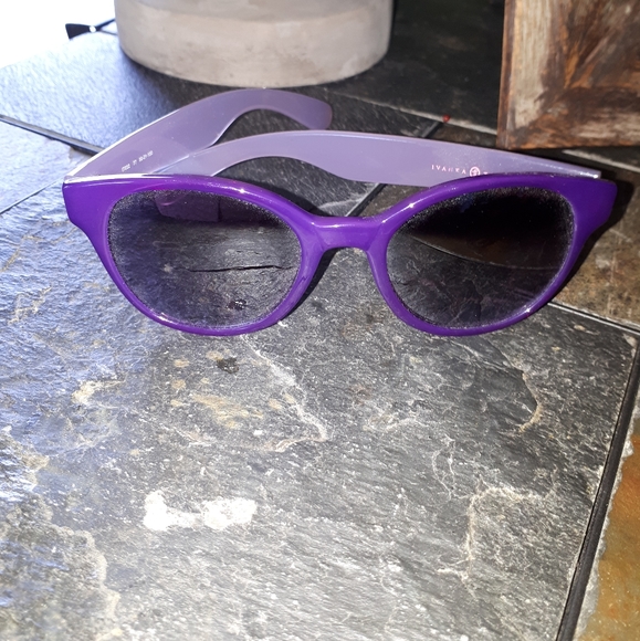 Ivanka Trump Purple Sunglasses - Picture 1 of 1